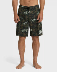 Piped Pro 19" Boardshorts - Camo - Camo