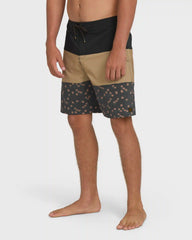 Tribong Lo Tide 18" Boardshorts - Khaki