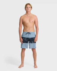 Tribong Lo Tide 18" Boardshorts - True Navy