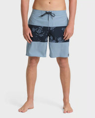 Tribong Lo Tide 18" Boardshorts - True Navy