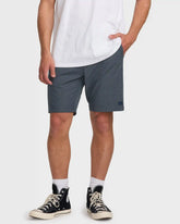Crossfire Submersible 19" Hybrid Shorts - True Navy