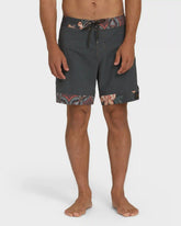 Glide Garage Pro 18" Boardshorts - Black
