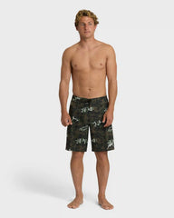 Piped Pro 19" Boardshorts - Camo - Camo