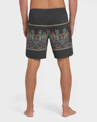 73 Pro 18" Boardshorts - Black