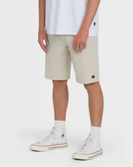 Crossfire Submersible 21" Hybrid Shorts - Oatmeal