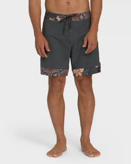 Glide Garage Pro 18" Boardshorts - Black