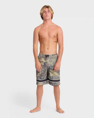 Throw On 2.0 Layback 21" Swim Trunks - Olive Camouflage