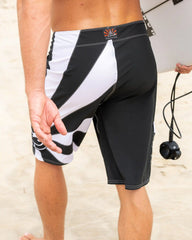 A.I. Rising Sun Pro 22" Boardshorts - Black/White..
